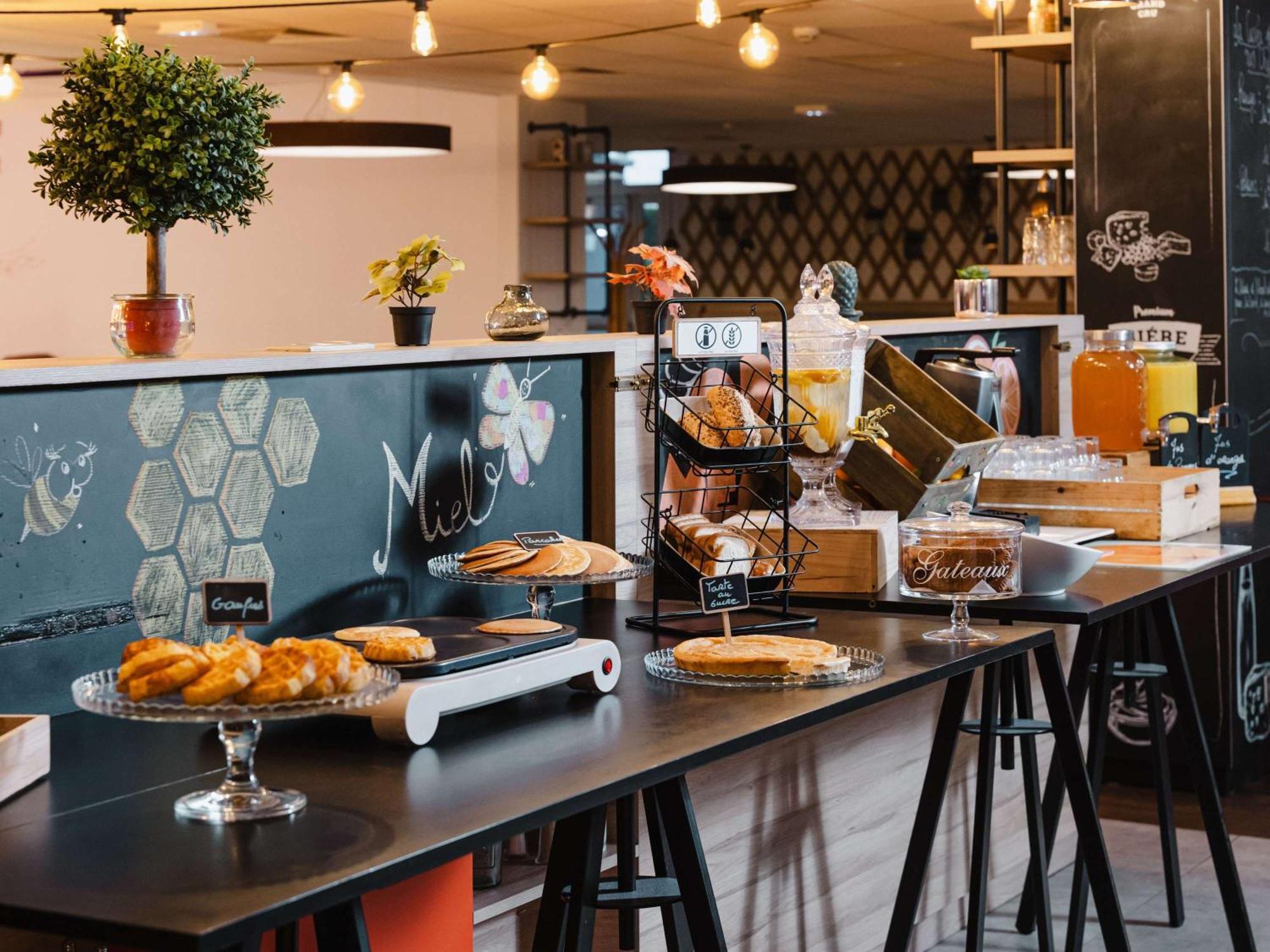 Hotel Mercure Lille Aeroport Ngoại thất bức ảnh